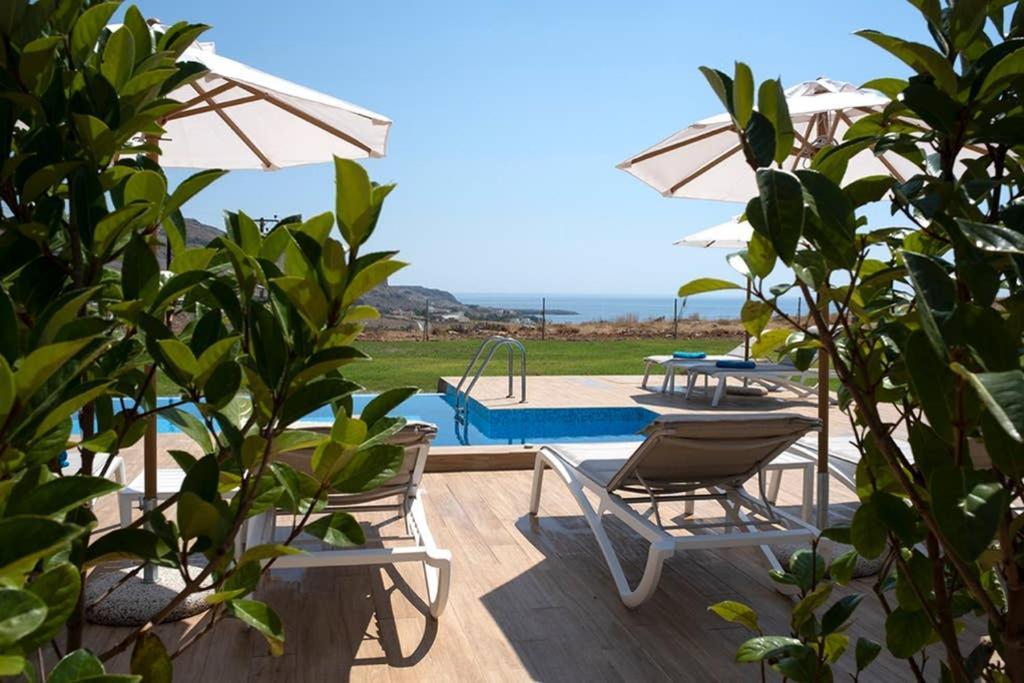 Alkyoni Villa *